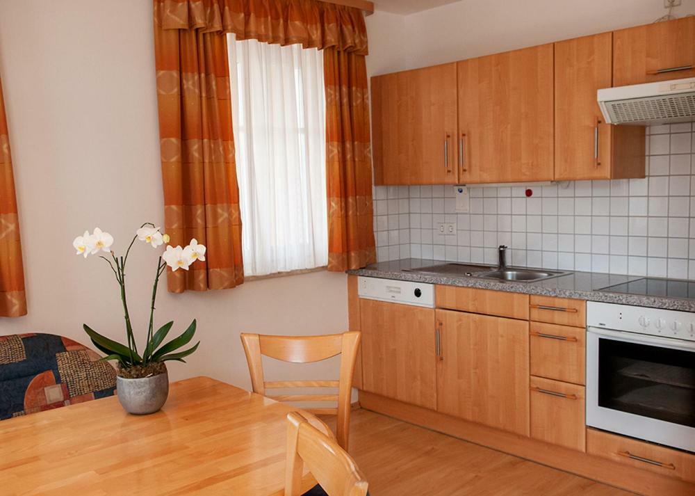 Pension Hiesel-Villa Untersbergblick Anthering Bagian luar foto